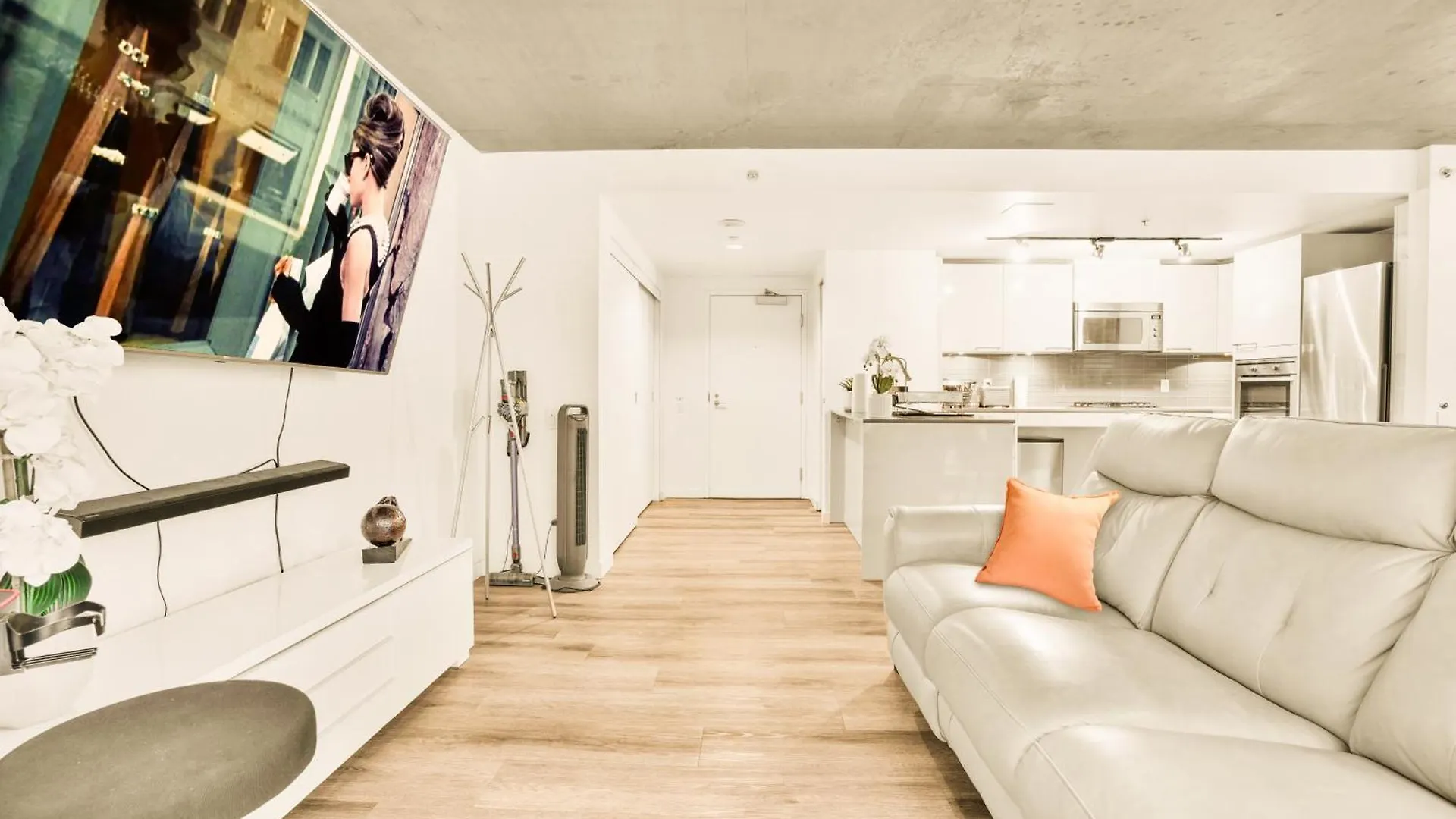 Apartamento Urban Chic: Sleek 2Br In Heart Of Vancouver Canadá