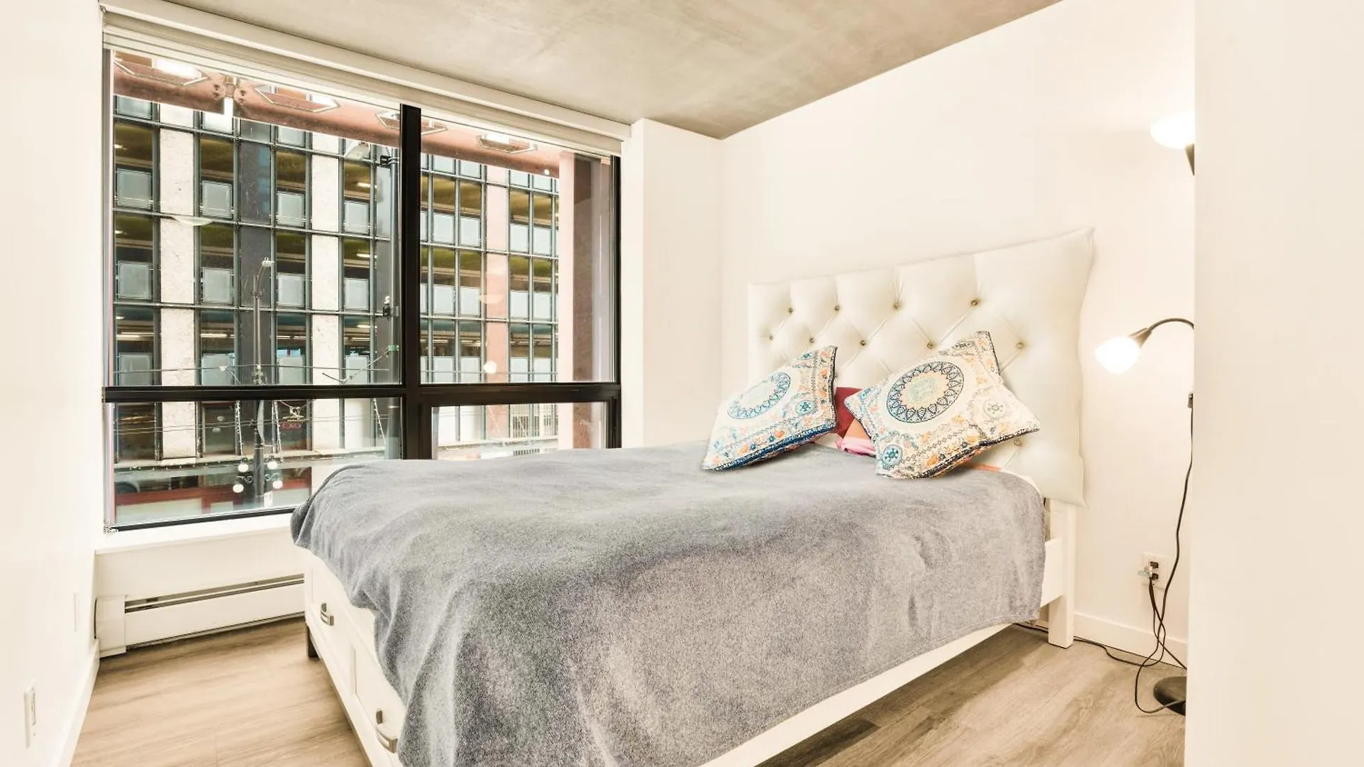 Urban Chic: Sleek 2Br In Heart Of Vancouver Apartamento